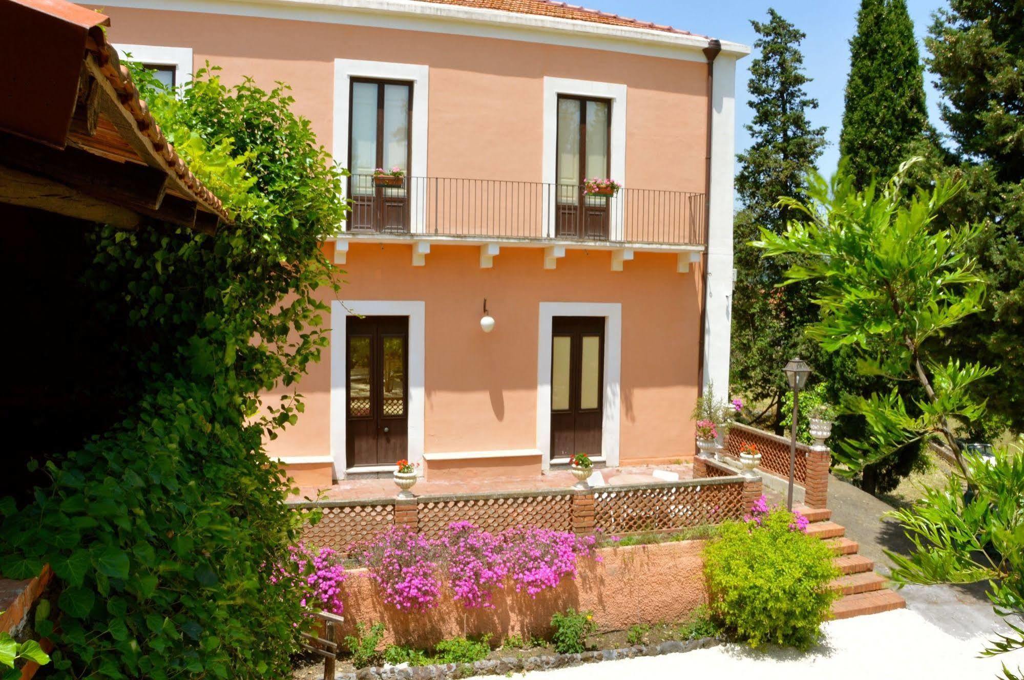 Villa Bonaccorso - Antica E Maestosa Villa Con Piscina Ai Piedi Dell'Etna Viagrande Luaran gambar